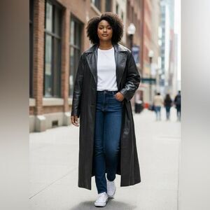 Wilson’s Women's Black Leather Long walking / topcoat coat